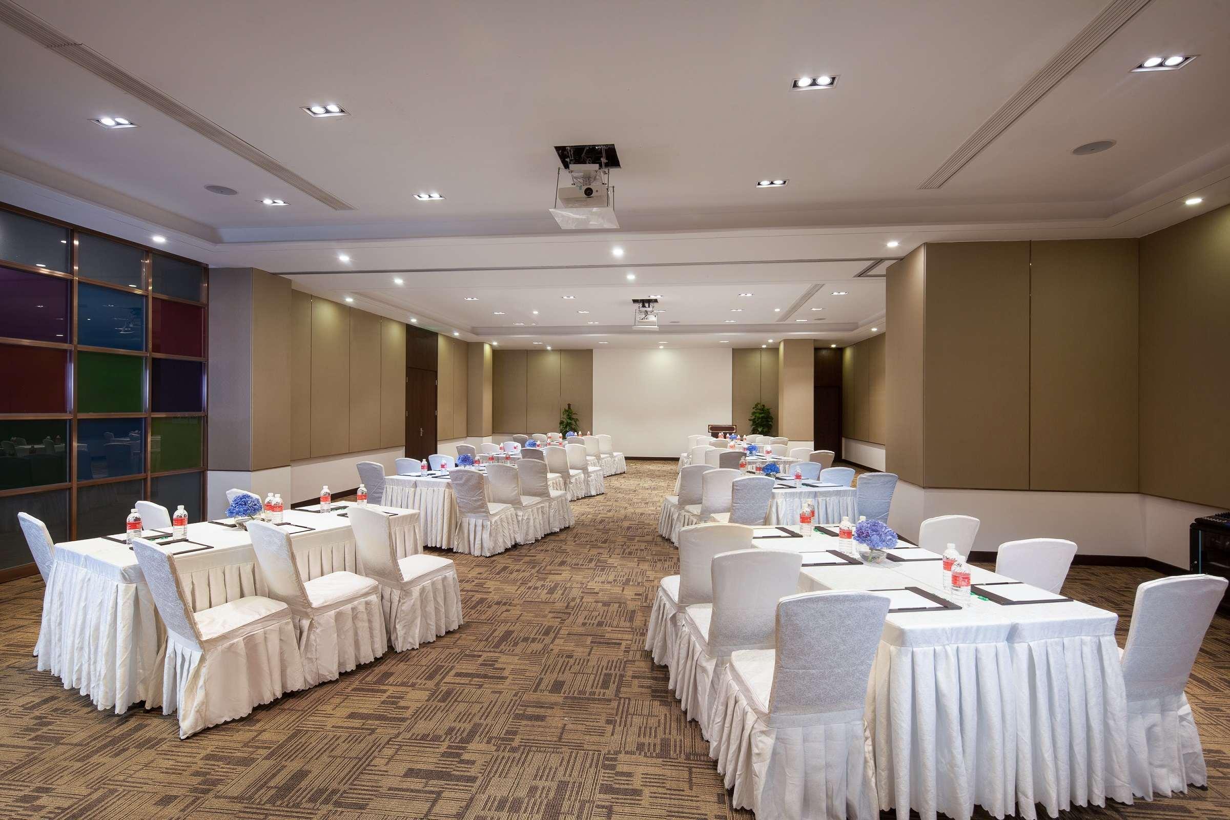 Ramada Shanghai Songjiang Xangai Exterior foto