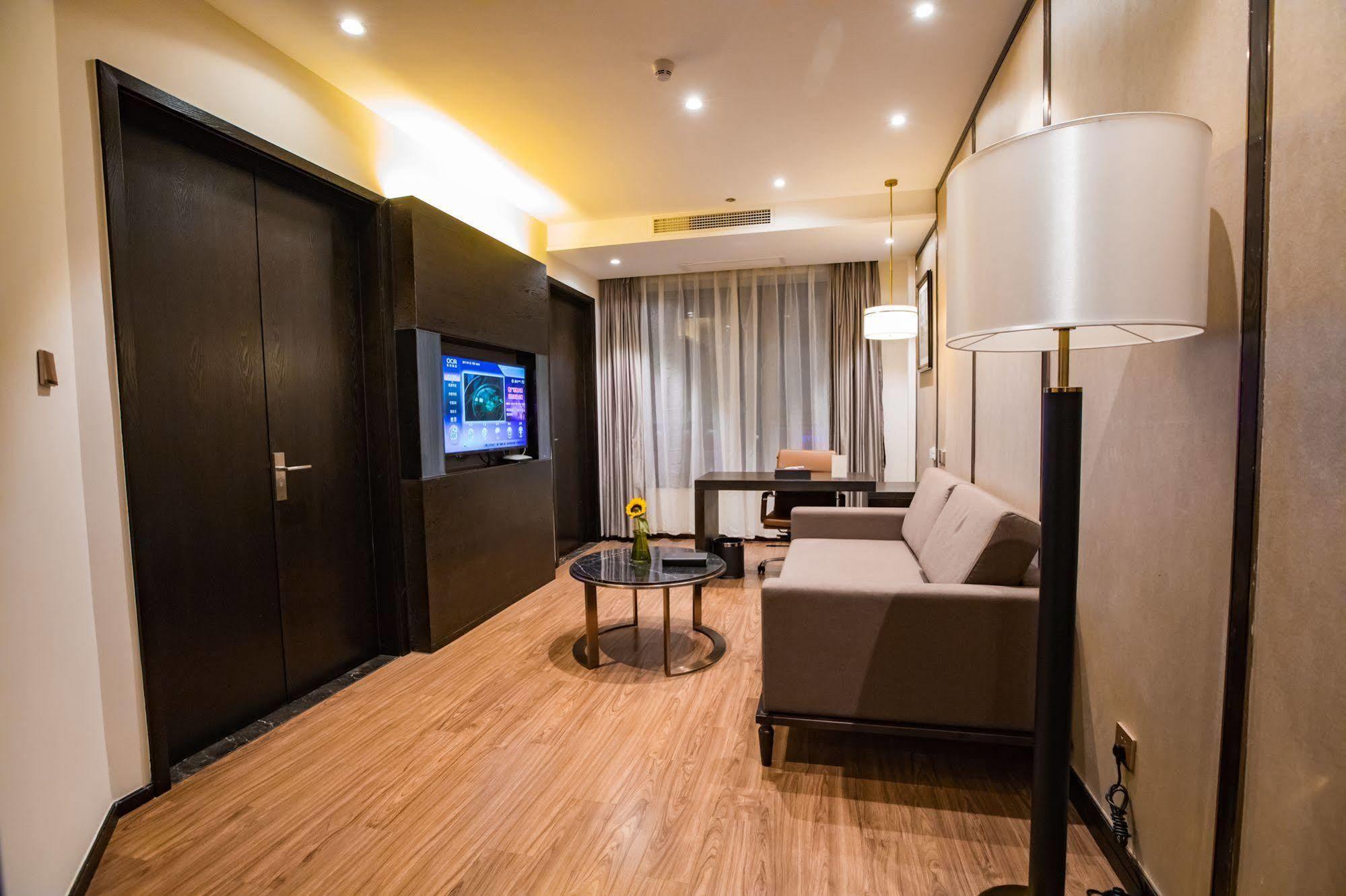 Ramada Shanghai Songjiang Xangai Exterior foto